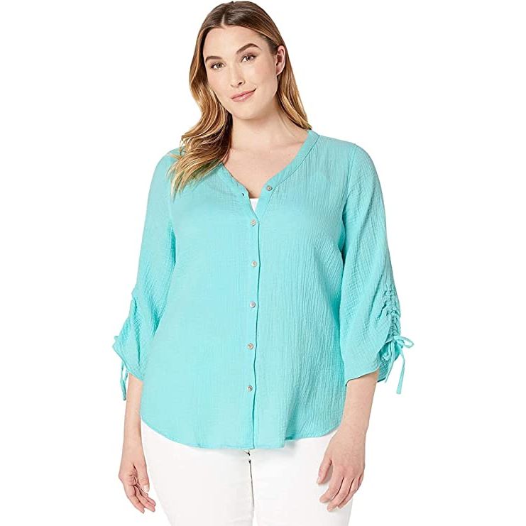 Foxcroft NYC Women's Button Down Shirt - Timeless Elegance and Sophisticated Style