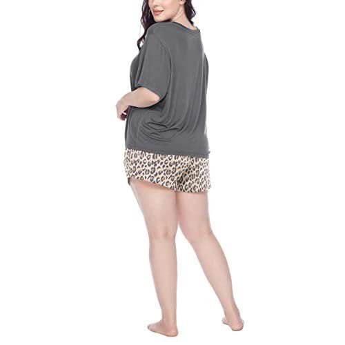 Cozy and chic Honeydew 3-piece pajama set: Long-sleeve top, shorts, and pants in soft, breathable fabric