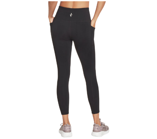 Crafted with meticulous attention to detail, these leggings feature a high-waisted design