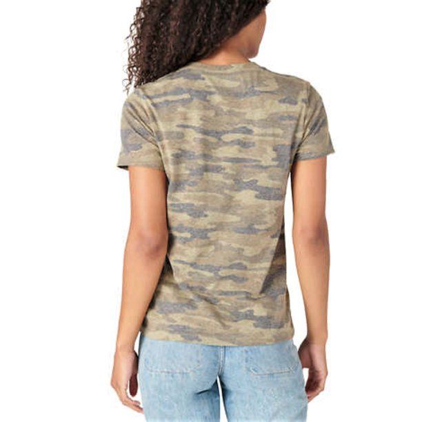 Lucky Brand Women's Tee - Fashionable and Comfortable Casual T-Shirt