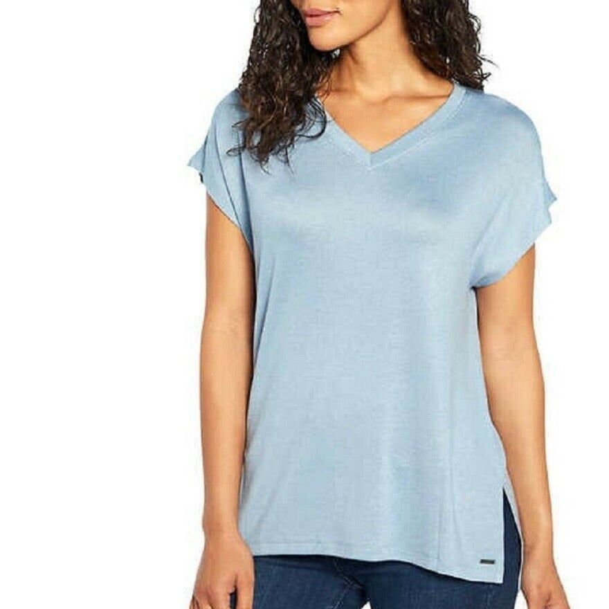 Stylish and comfortable Orvis Women's V-Neck Tunic Knit Top - perfect for any occasion!